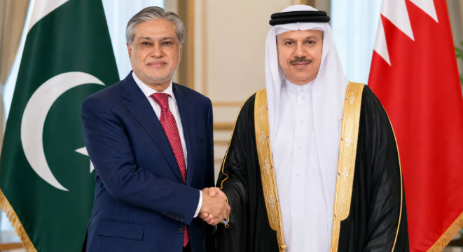 Bahrain FM seeks closer ties with Pakistan