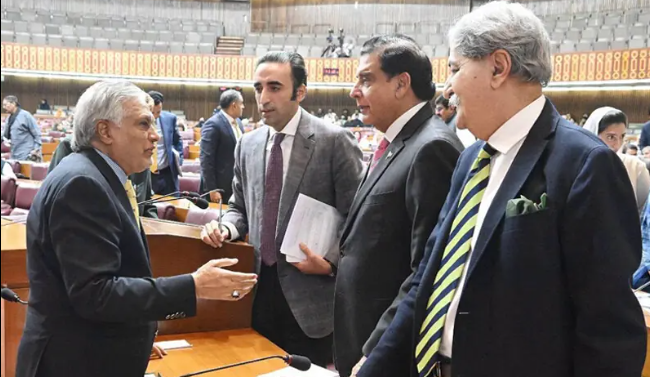 Centre, AJK govt to work with other parties to build consensus on governance, constitutional issues: Dar