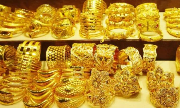 Gold prices in Pakistan remain near record levels
