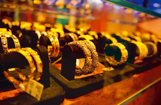 Gold prices rebound as investors await key US inflation data