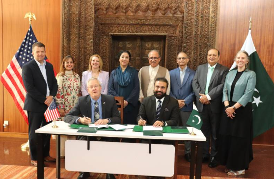 Pakistan, US renew higher education partnership for five years