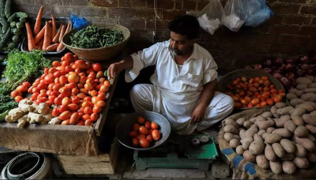 Regional conflict drives global food inflation, posing risks for Pakistan