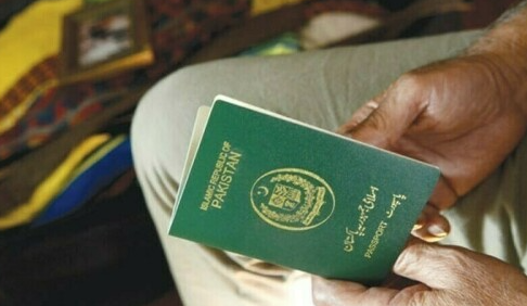 Court warns passport authorities of contempt over non-compliance with orders