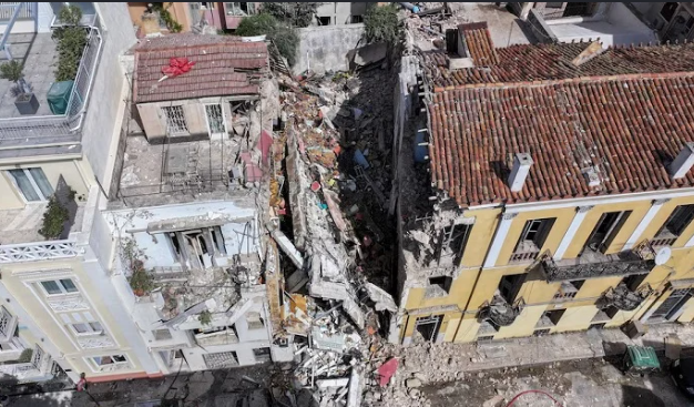 Four US Tourists Among Six Killed in Athens Building Explosion