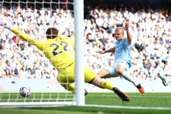 Man City outgun Sunderland despite Brobbey hat-trick, Man Utd rescue Fulham draw
