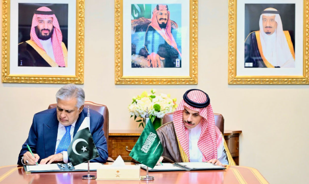 Pakistan, Saudi Arabia Agree to Waive Visa Requirements for Diplomatic, Official Passport Holders