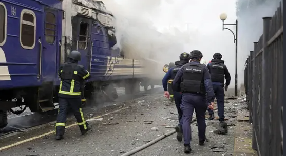 Russia strikes railway line near Ukraine-Poland border shortly after two former PMs travel on itRussia strikes railway line near Ukraine-Poland border shortly after two former PMs travel on it