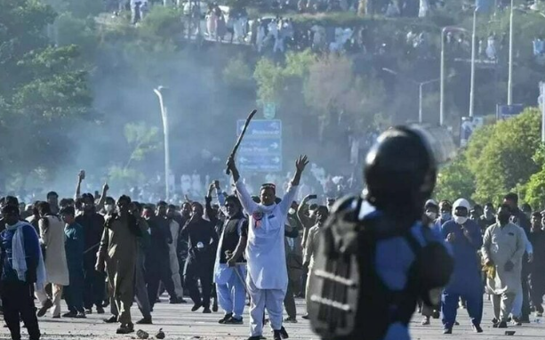Security heightened across Punjab, Islamabad ahead of PTI march on federal capital
