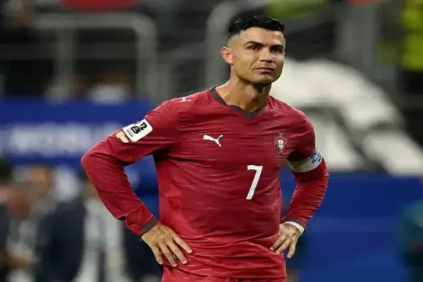 Cristiano Ronaldo opens door for Portugal return, apologises for walkout