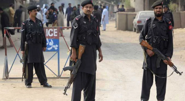 Four FBR officials, traffic policeman martyred in DI Khan attacks