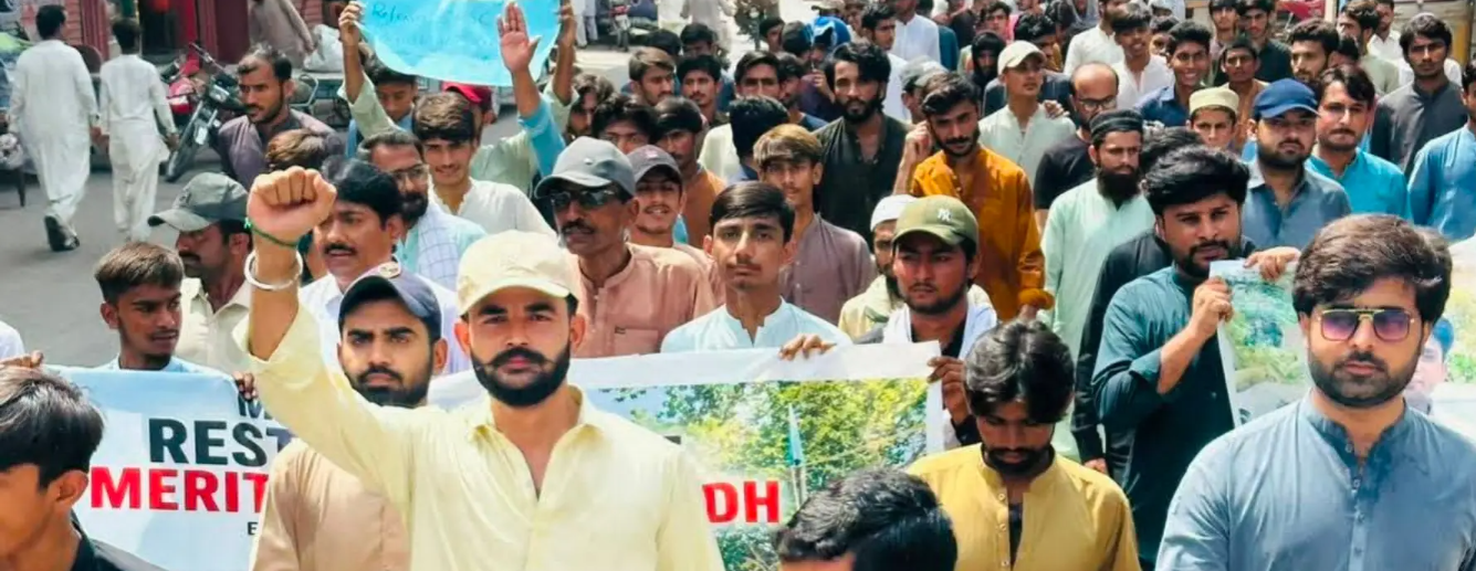 SPSC Exam Candidates Launch March to Karachi Over Failed Results