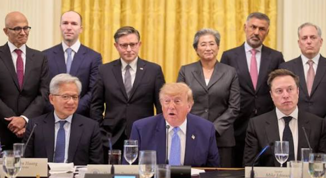 Trump, AI Industry Leaders Agree to Voluntary Safety Measures as Data Centre Expansion Gains Support